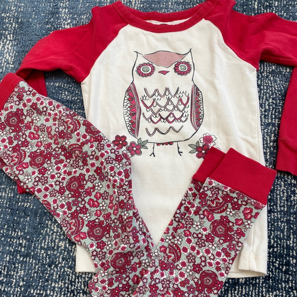 Tea collection pajamas size 7